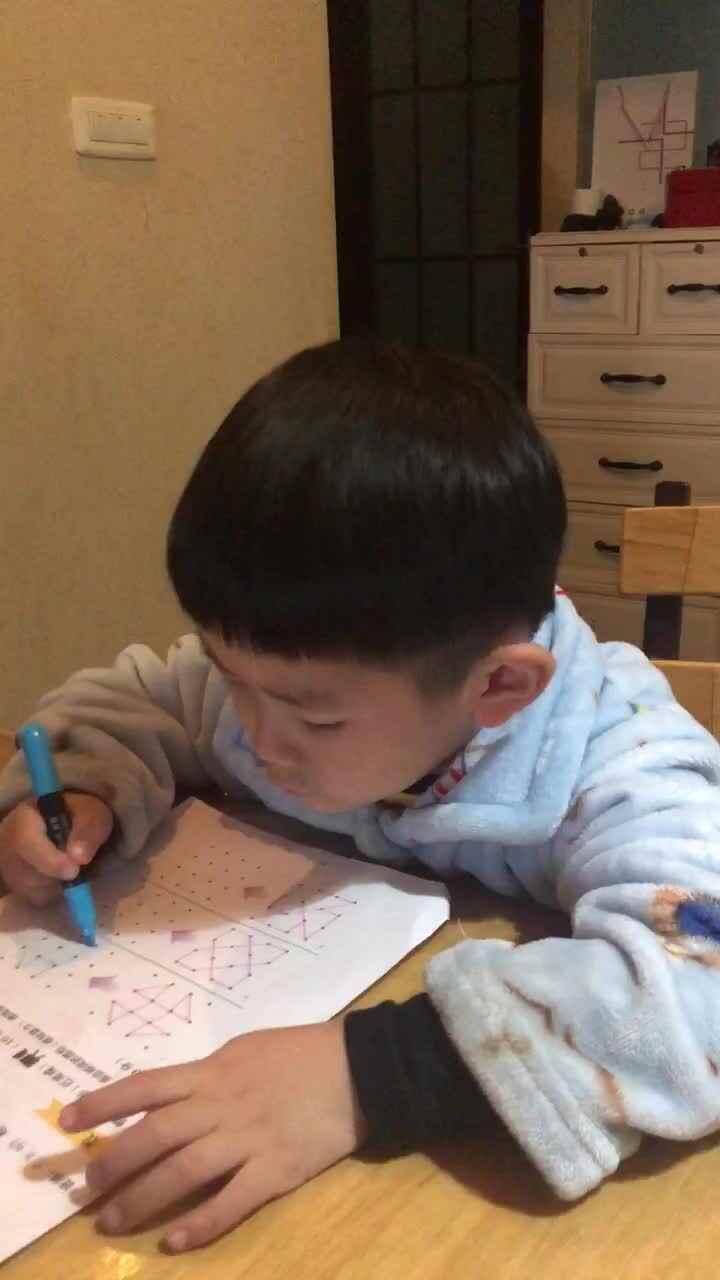 石昊然