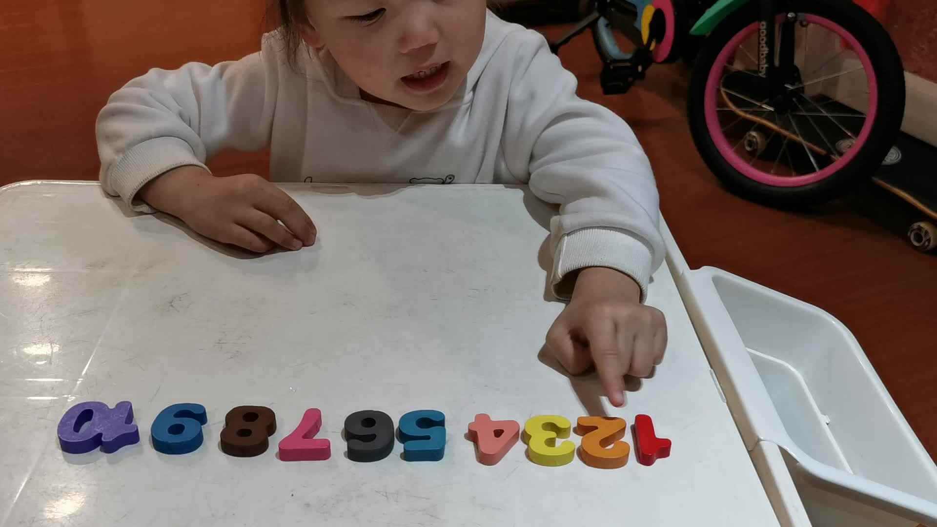 2023级中B班20201117段舒婷闯关练习.mp4