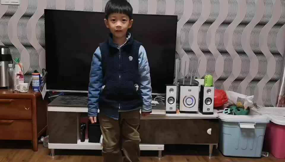 高抬腿练习—学前B班阳铭礼