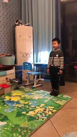 20201126学A班吴泊序—立定跳远.MOV
