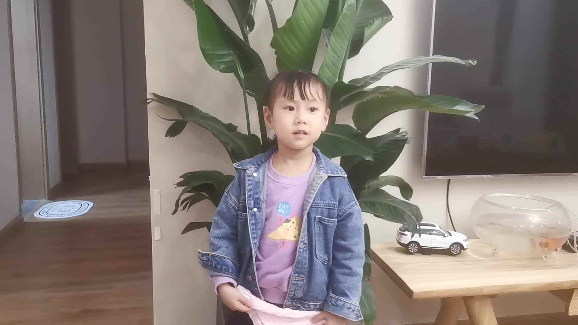 2023级B班20201118徐瑾歆闯关练习-逃生演练.mp4