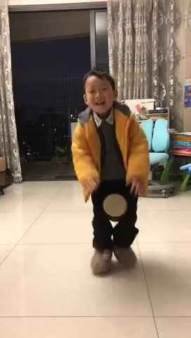 夹腿跳