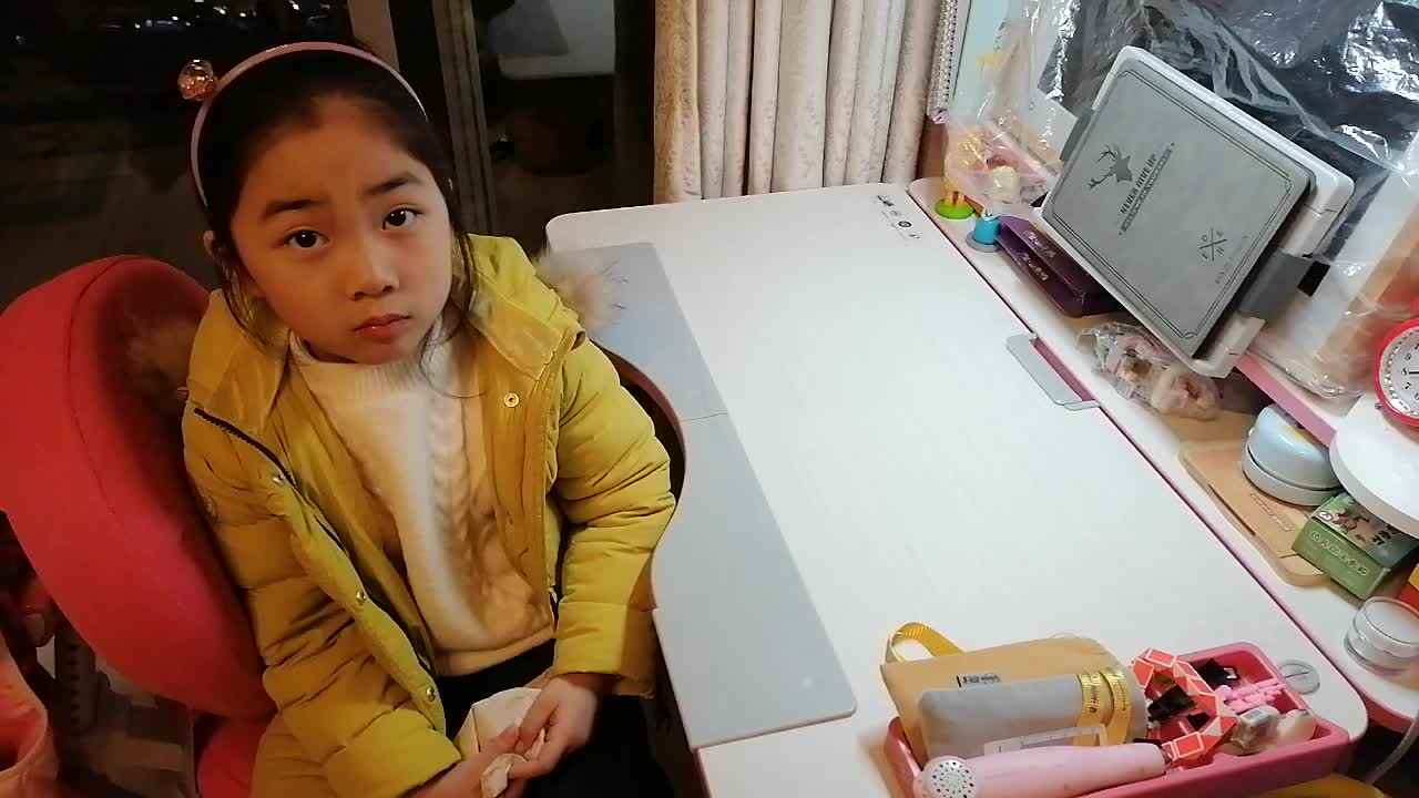 实验2班2号贺思懿