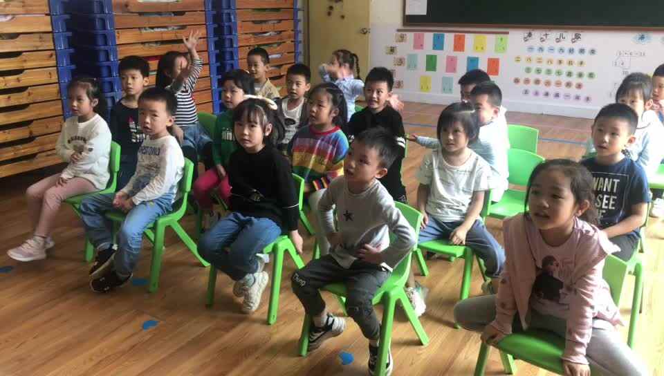 学前A班（快乐的歌唱时间）2.