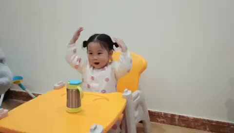2020.12.23闯关练习-亲子游戏《抢杯子》