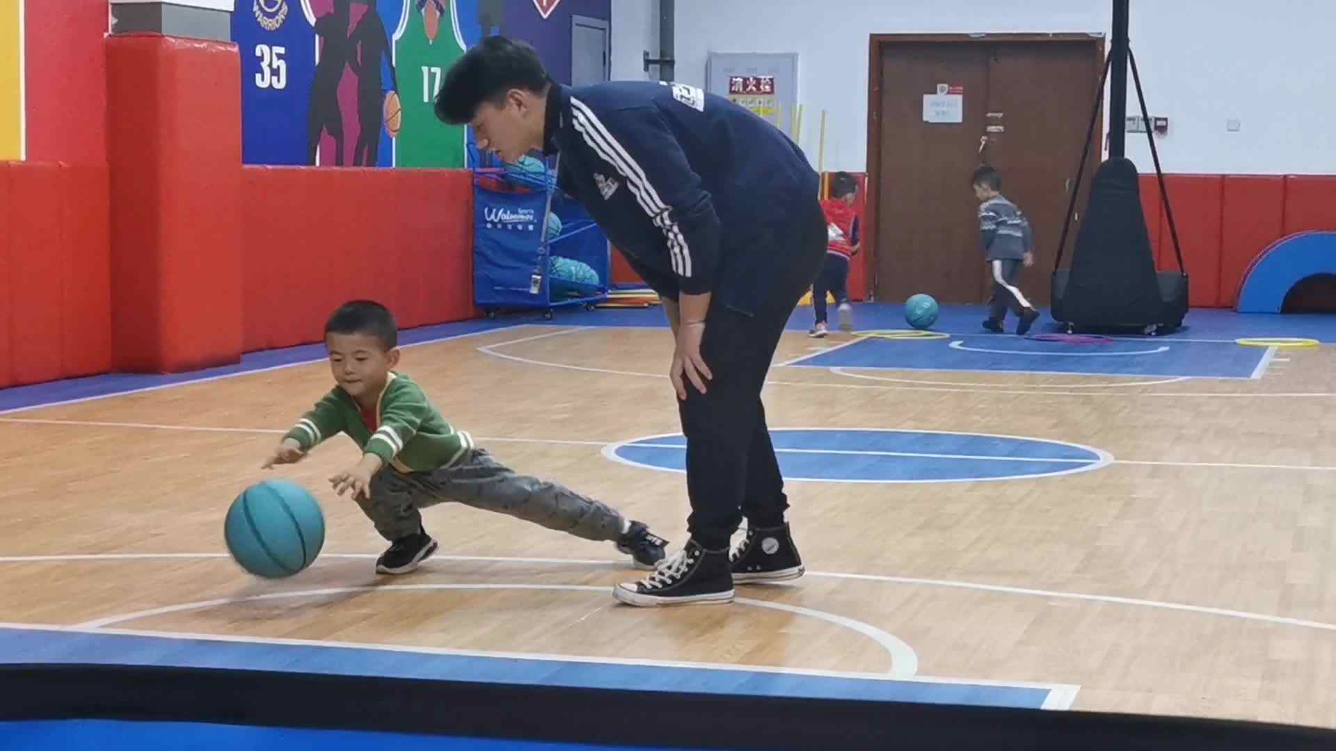 20201221大C班潘柏宇-《和篮球? 的初次接触》