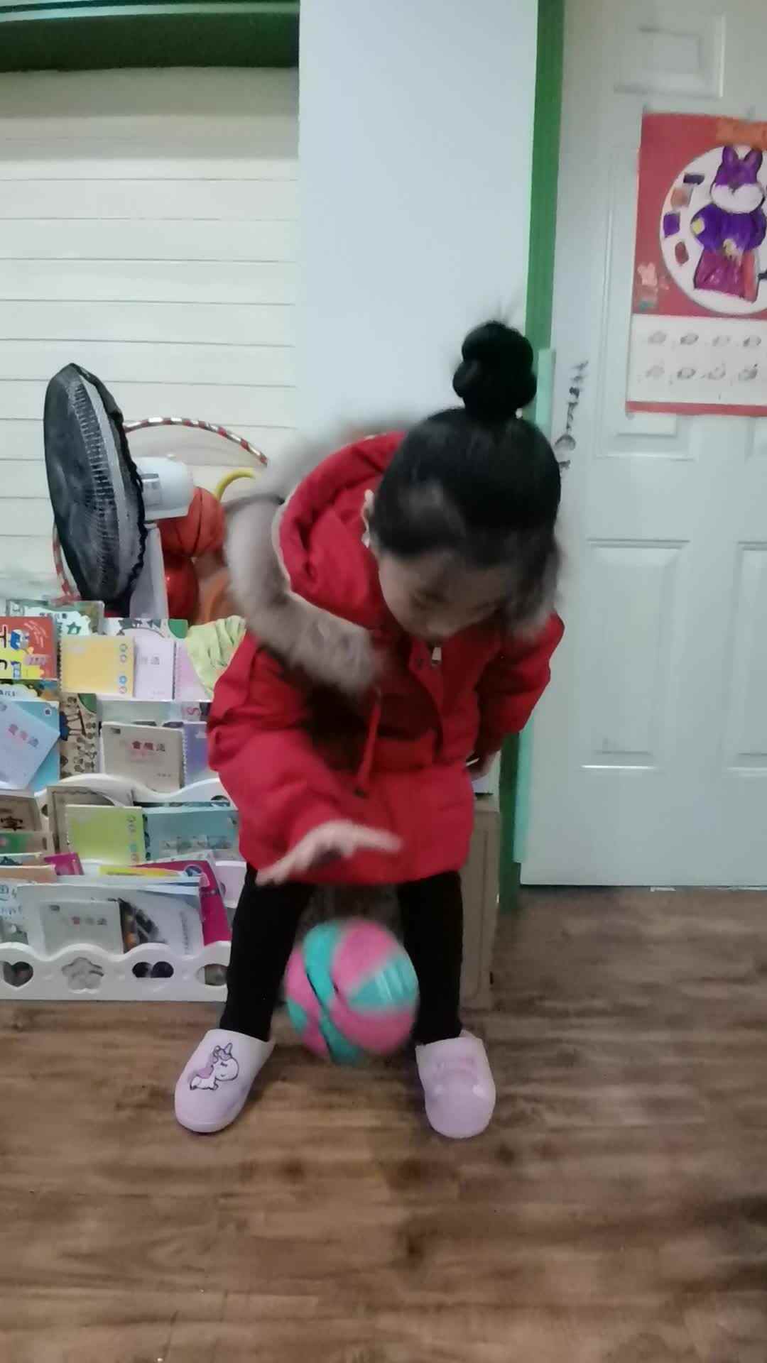 2020.12.3学A班甘婧萱作业—拍球练习