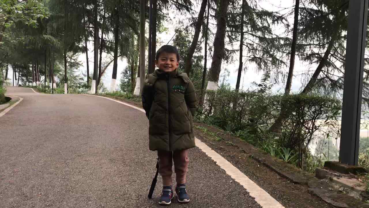 2020.12.20唱歌一首.MOV