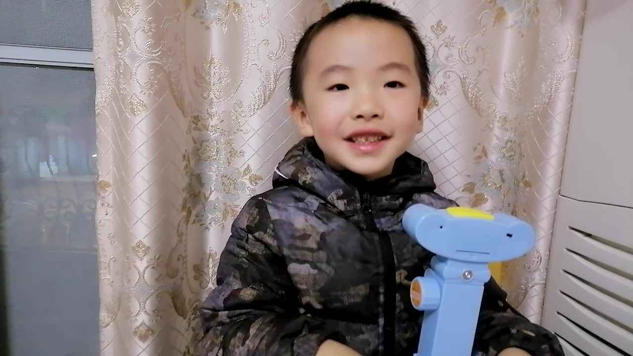 2020.12.13学前A班侯忠宪—为什么妈妈比我重