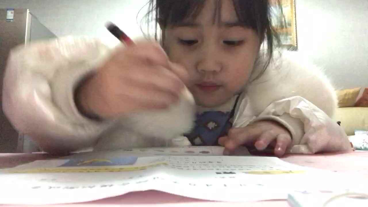 弯弯的月儿小小的船trim.F02719FD-D3C3-417E-B9AD-02D8E8B005F4.MOV
