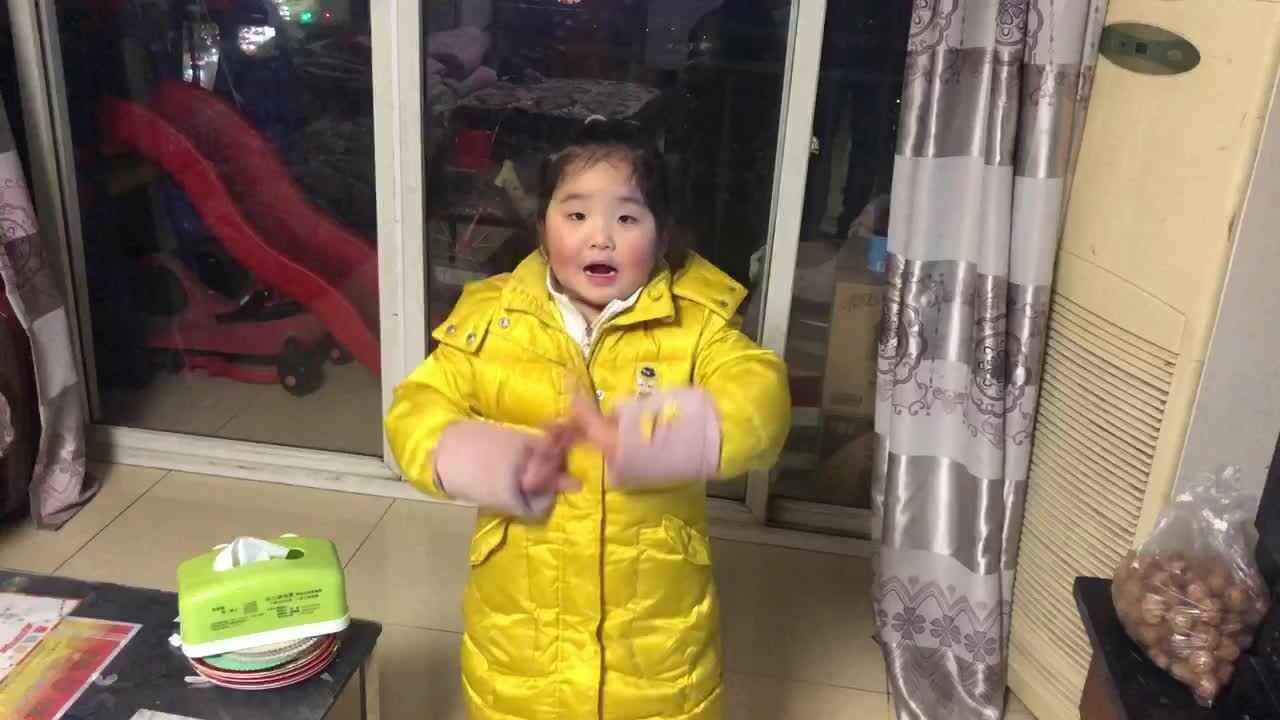 2021年1月6日大C班陈昱馨背诵古诗《雪》