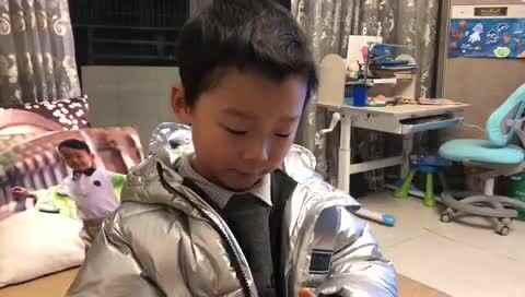 如果有人在图书馆大声说话