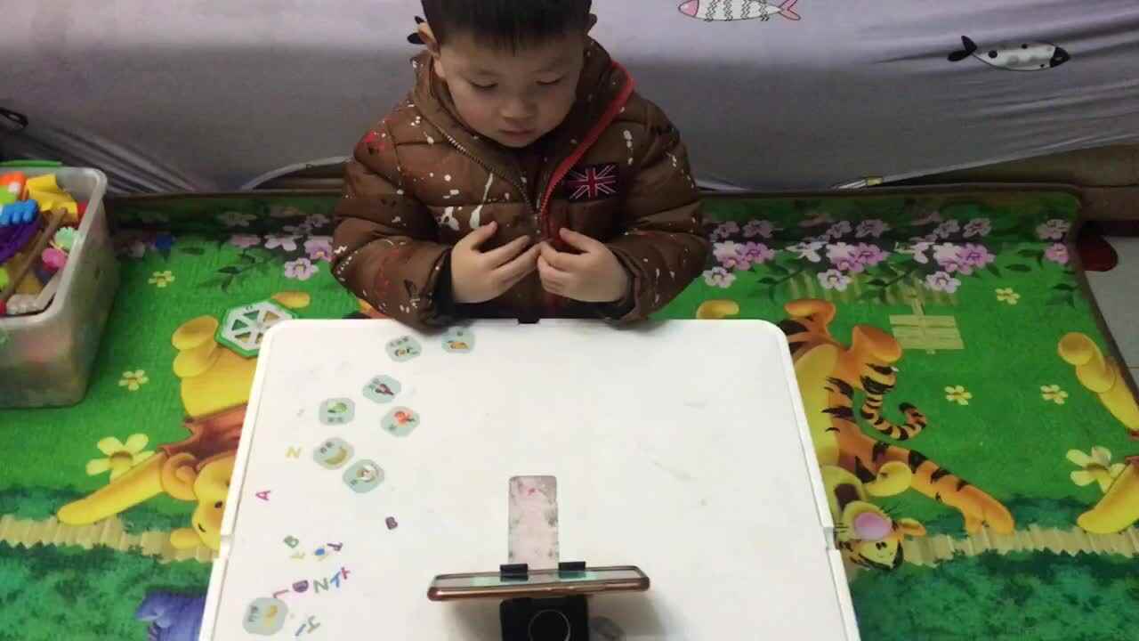 2023级中B班20210203邱潇然Make a circle