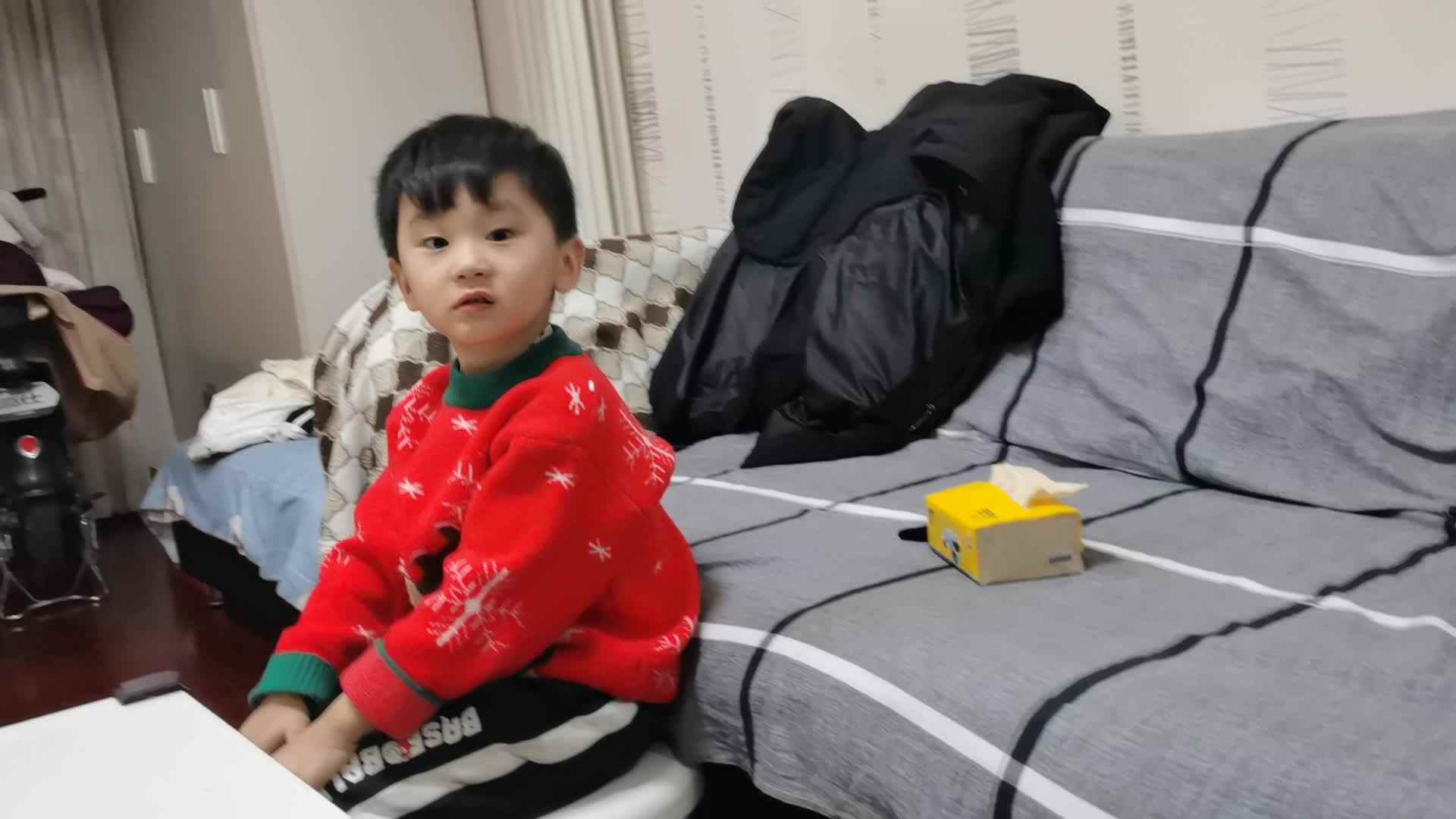 中b班刘梓浩good morning.mp4