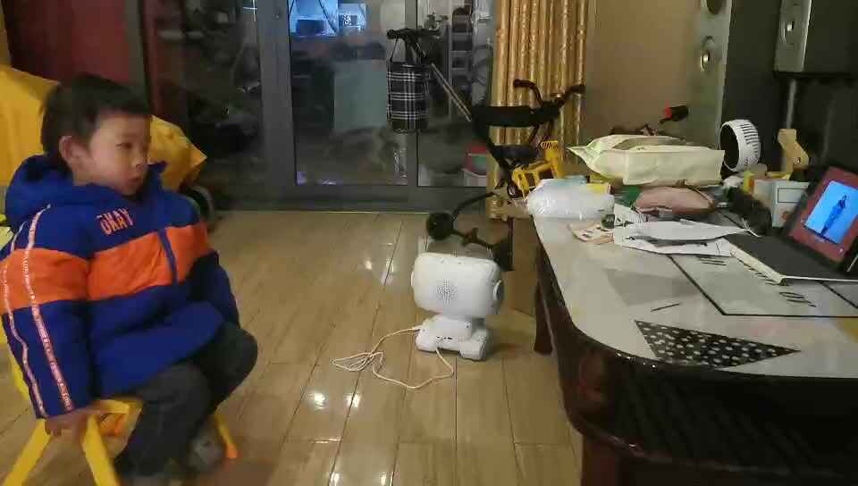 陈子墨，⁣Head Shoulders Knees And Toes