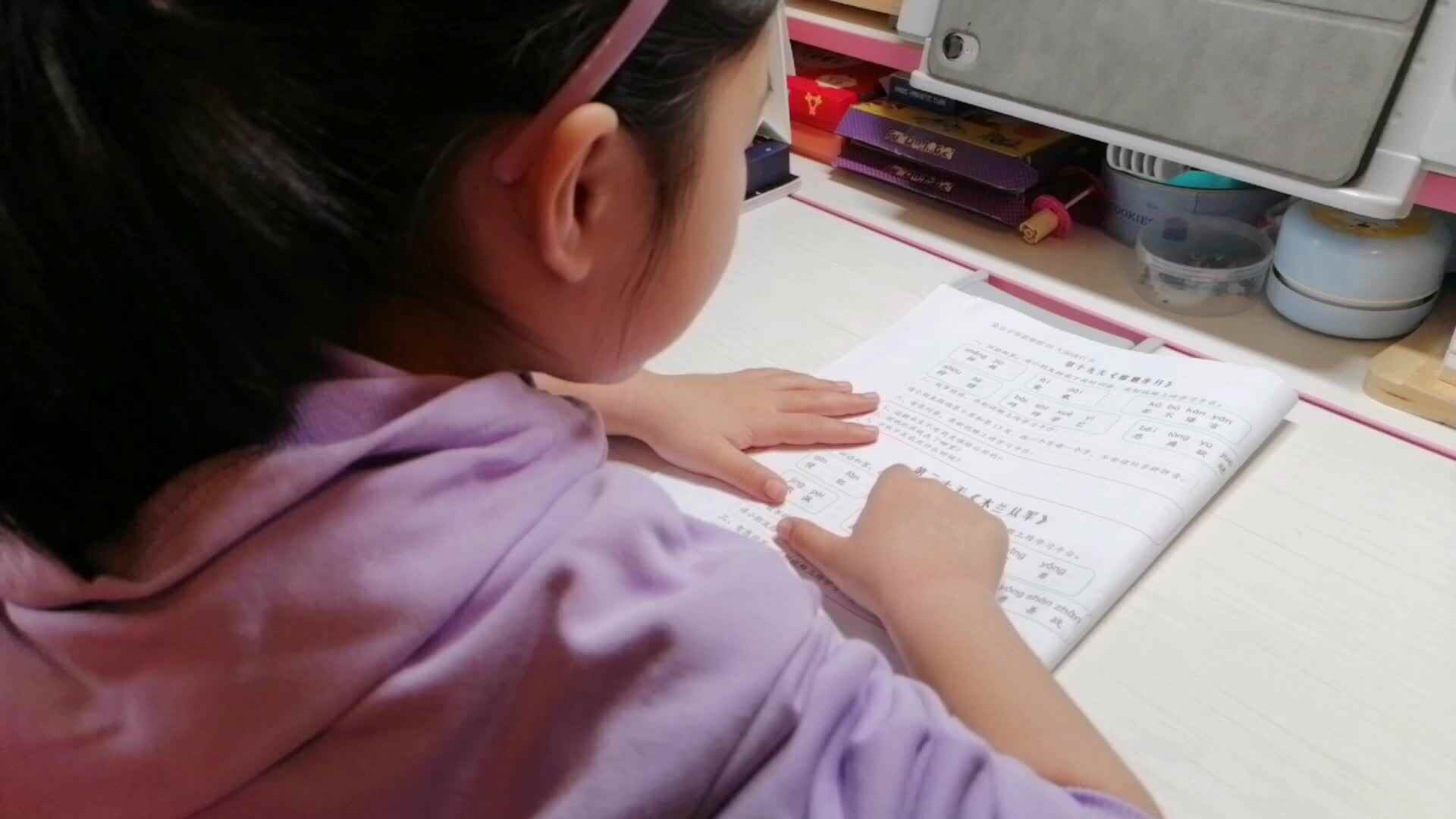 实验2班2号贺思懿——木兰从军