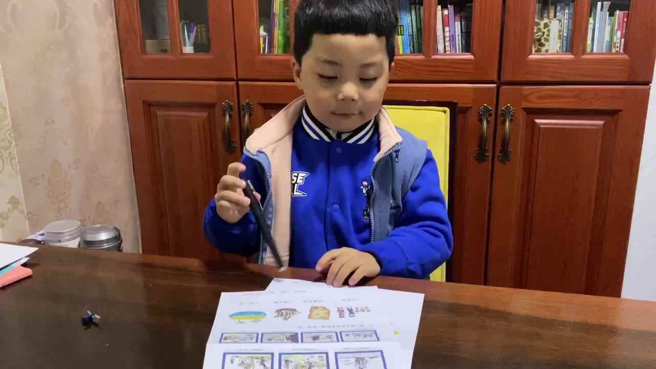 . 2023级中B班20210312苏梓墨闯关练习 MOV