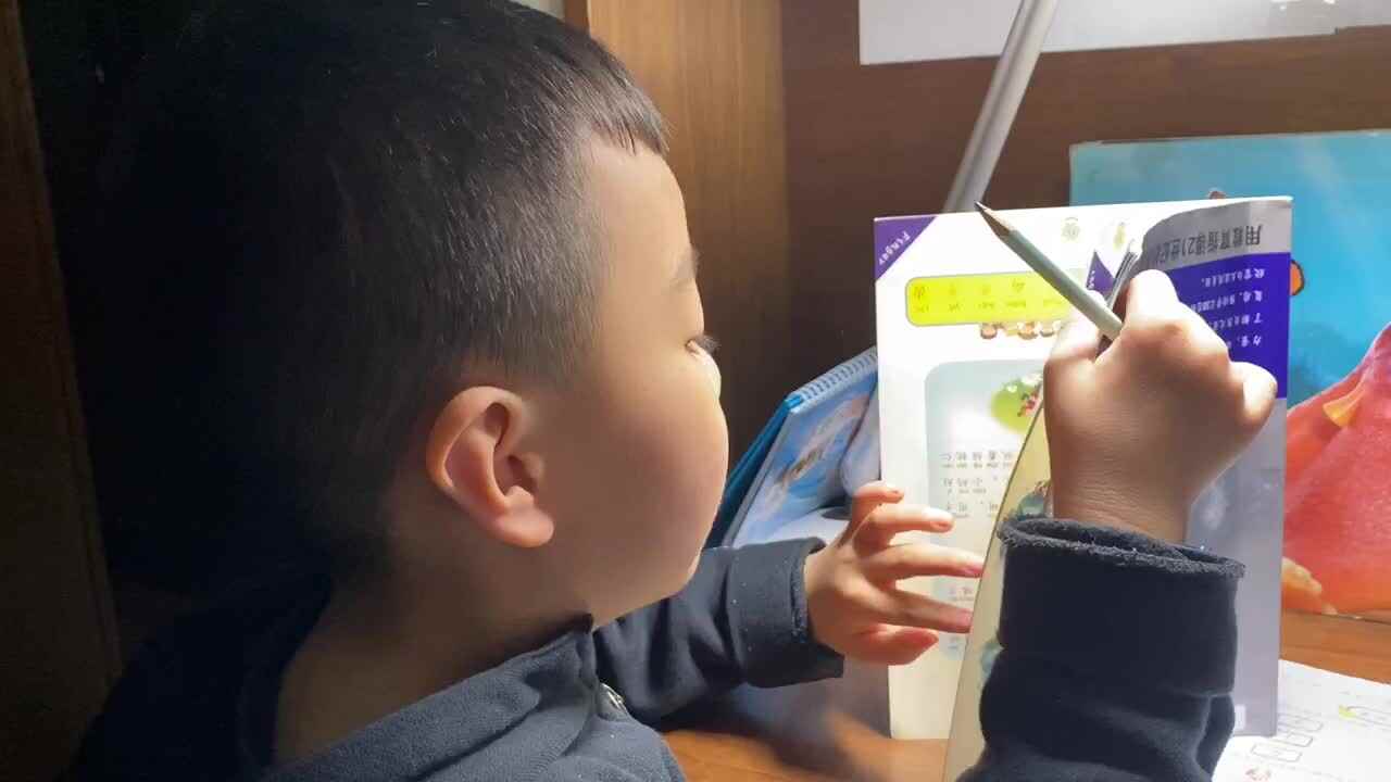 背诵课文 小星星