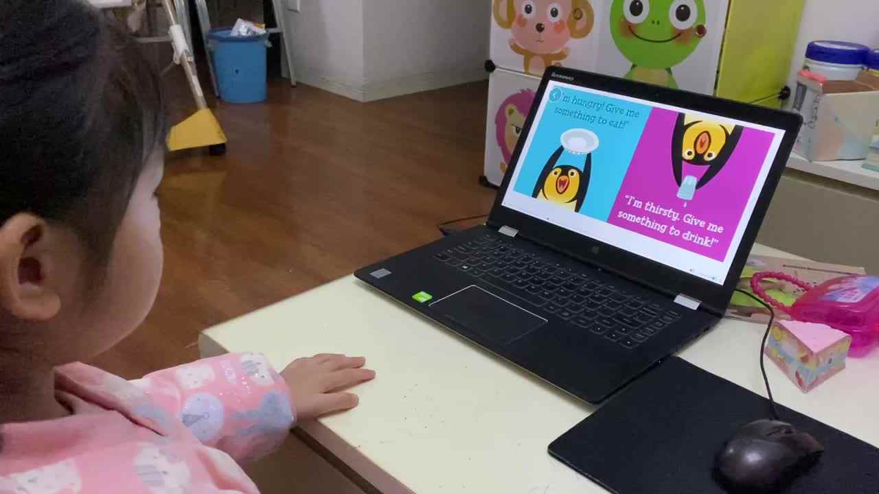 2021.3.13  观看学习《企鹅说请》绘本