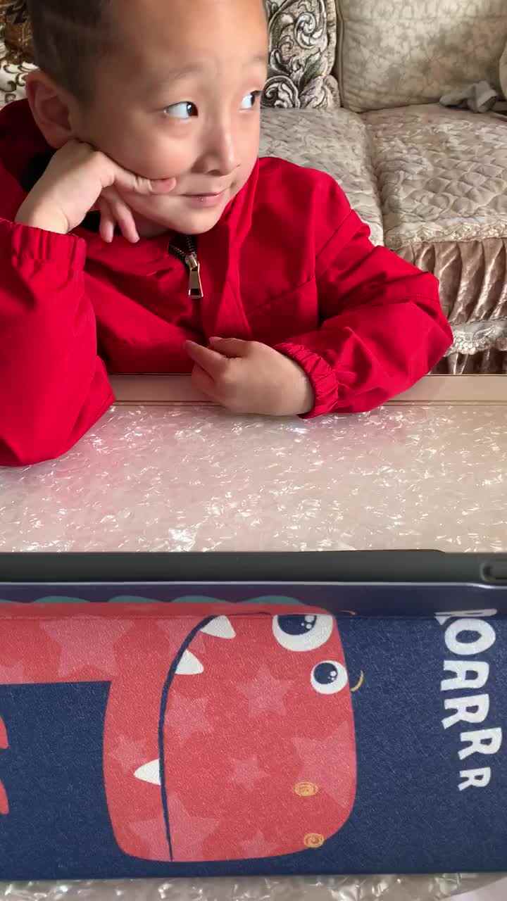 刘浩轩作业trim.C90E47DE-7467-4771-AD9B-AC5C0EEFE31F.MOV