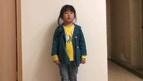 学B班-粟锦悦-背诵“上下左右”