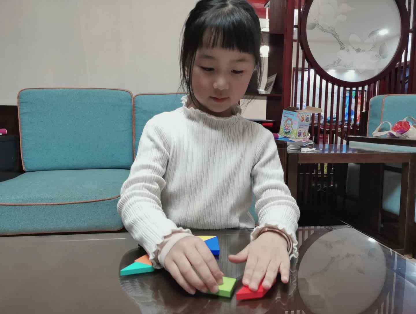 拼搭七巧板数字3