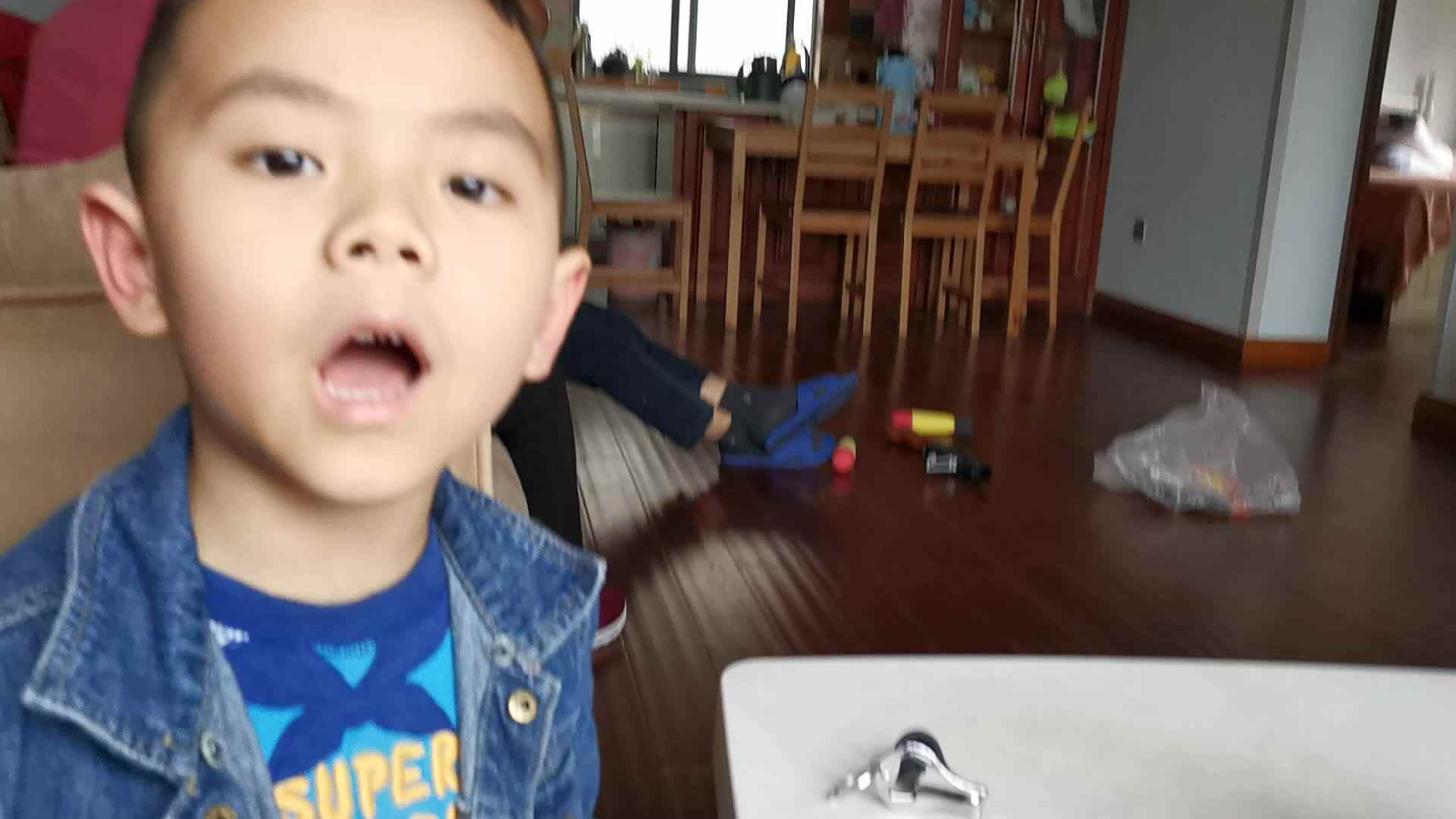 VID_20210424_大C班黄钰轩-综合练习1