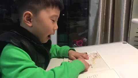 ⁣⁣大C班 王晨帆 2021.4.17日家庭作业-指读古诗《泊秦淮》