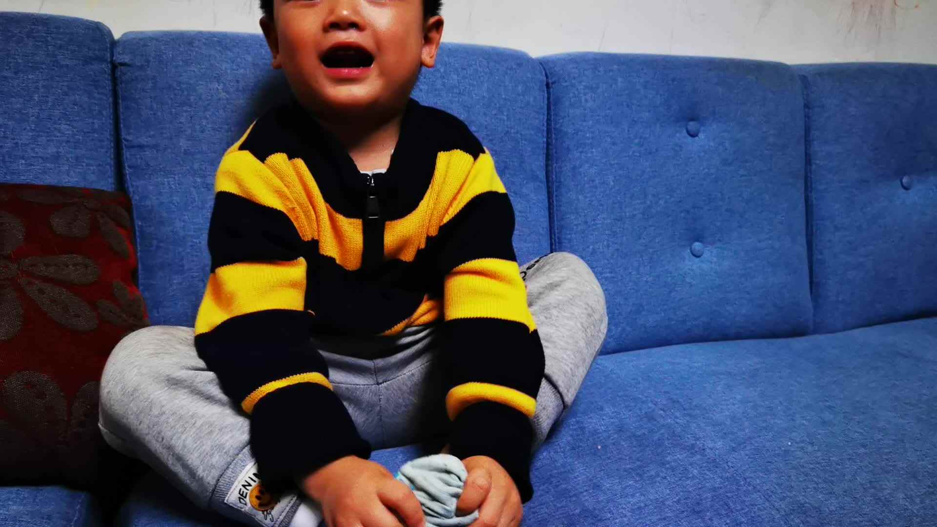 2021.4.13日 生活训练《穿袜子》