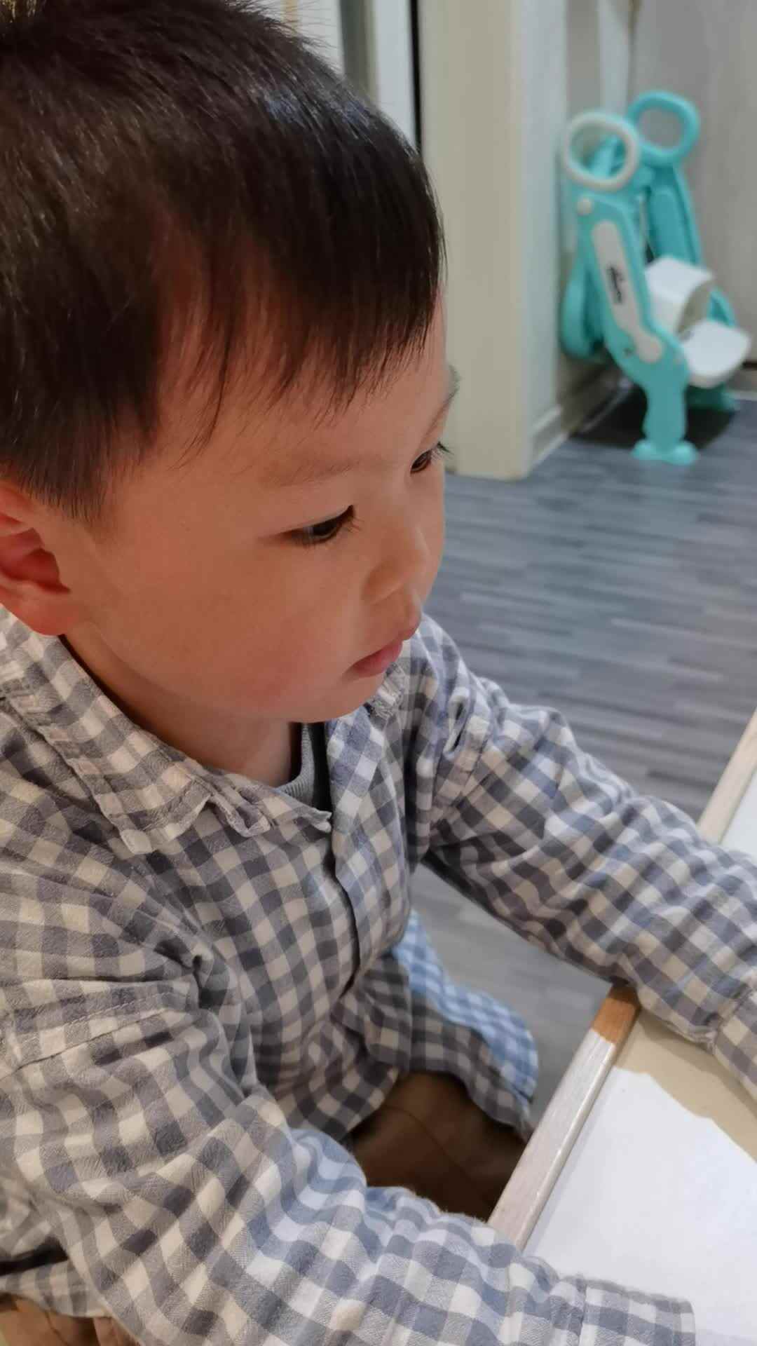 VID_20210525_204131.mp4