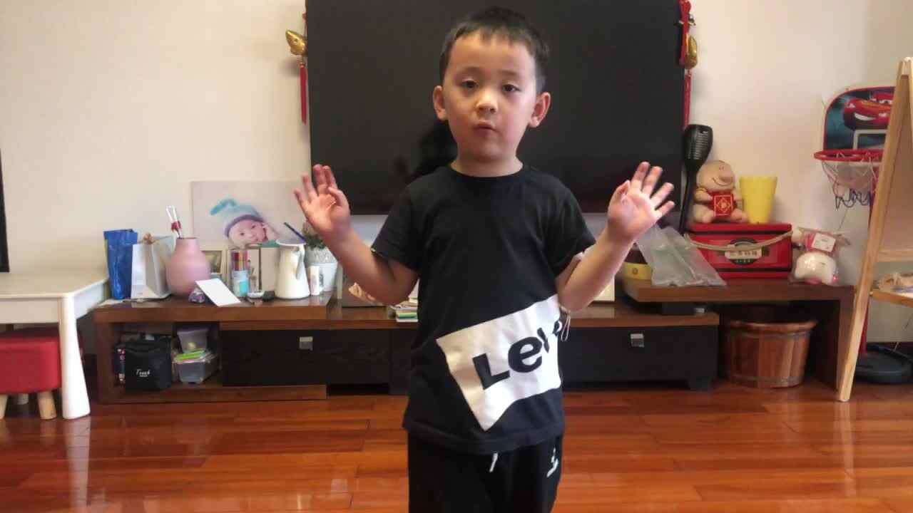 2023级B班20210512郑理瀚闯关练习.MOV