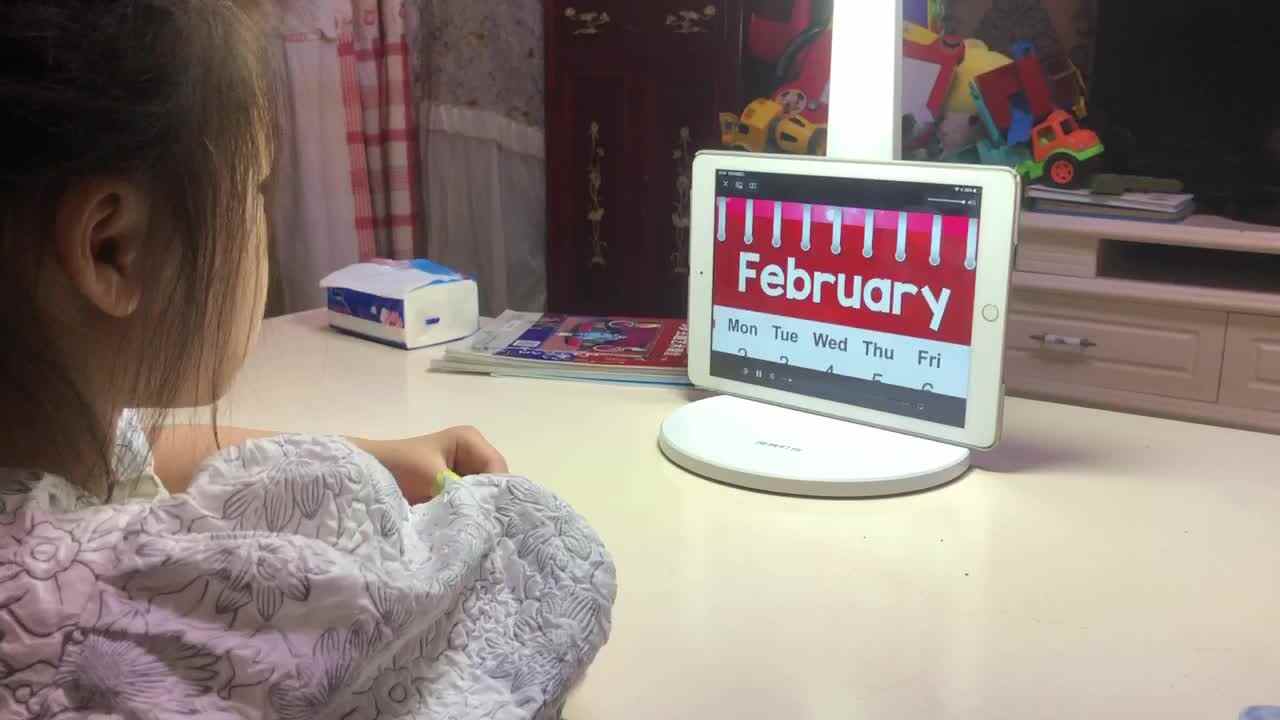 《February》