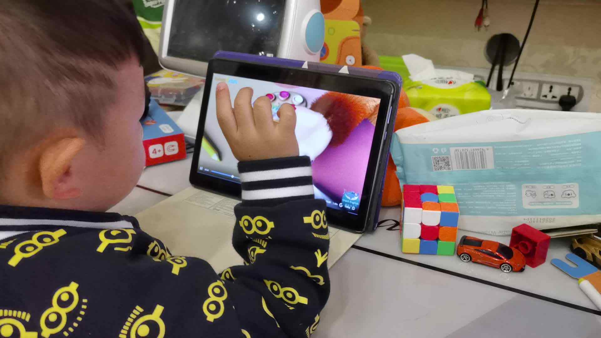 2021.5.5 陈子墨 《finger family colors》