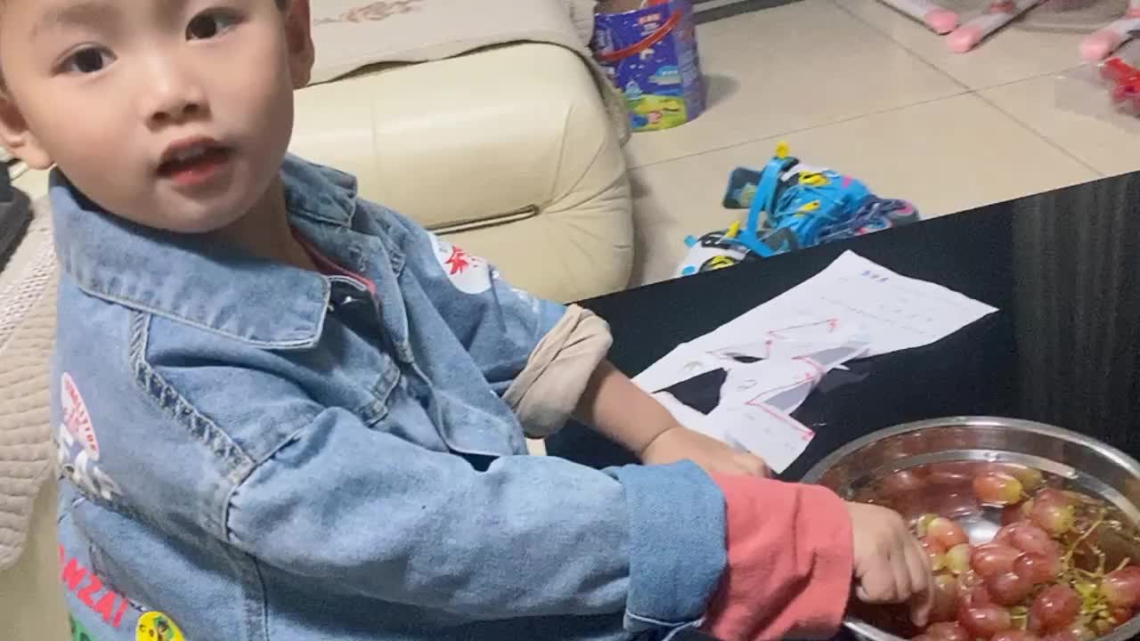 《二指捏》