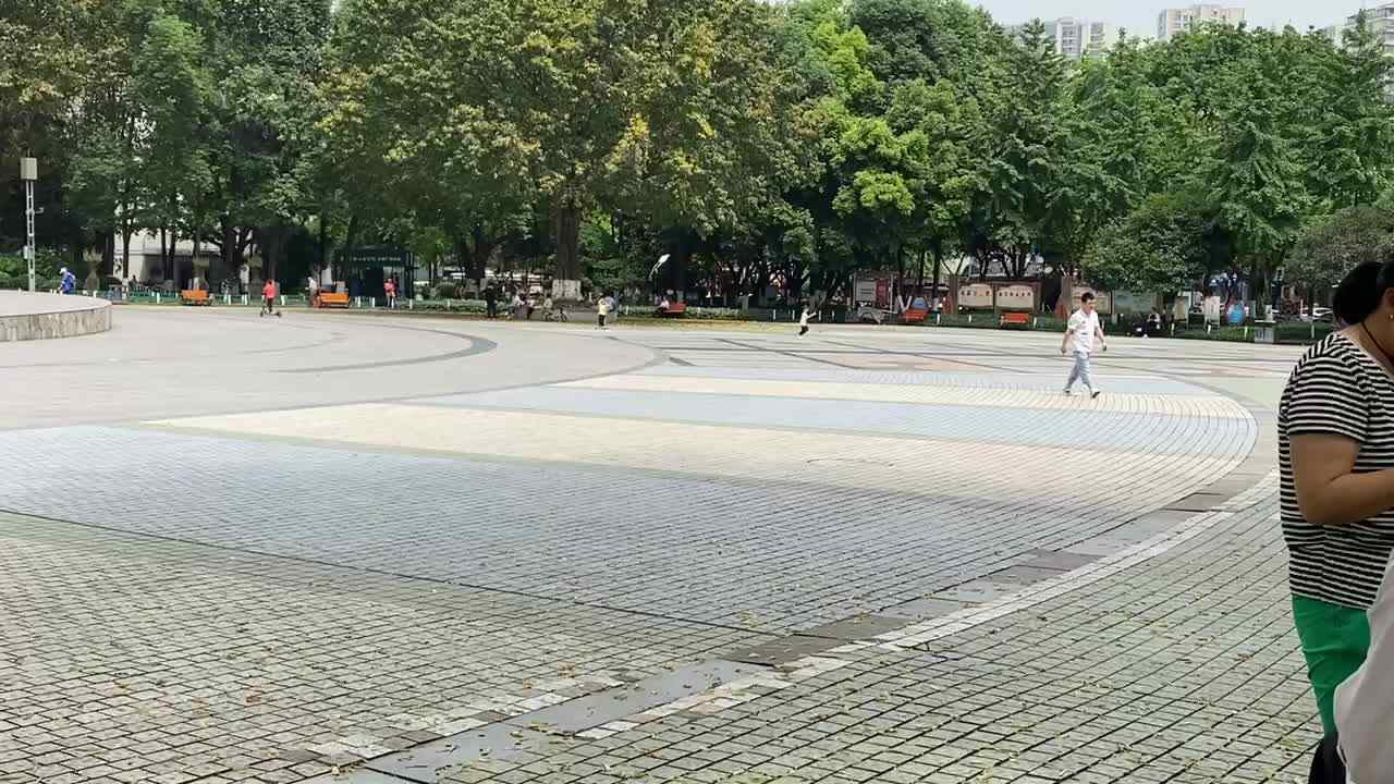 学B班-粟锦悦-短跑