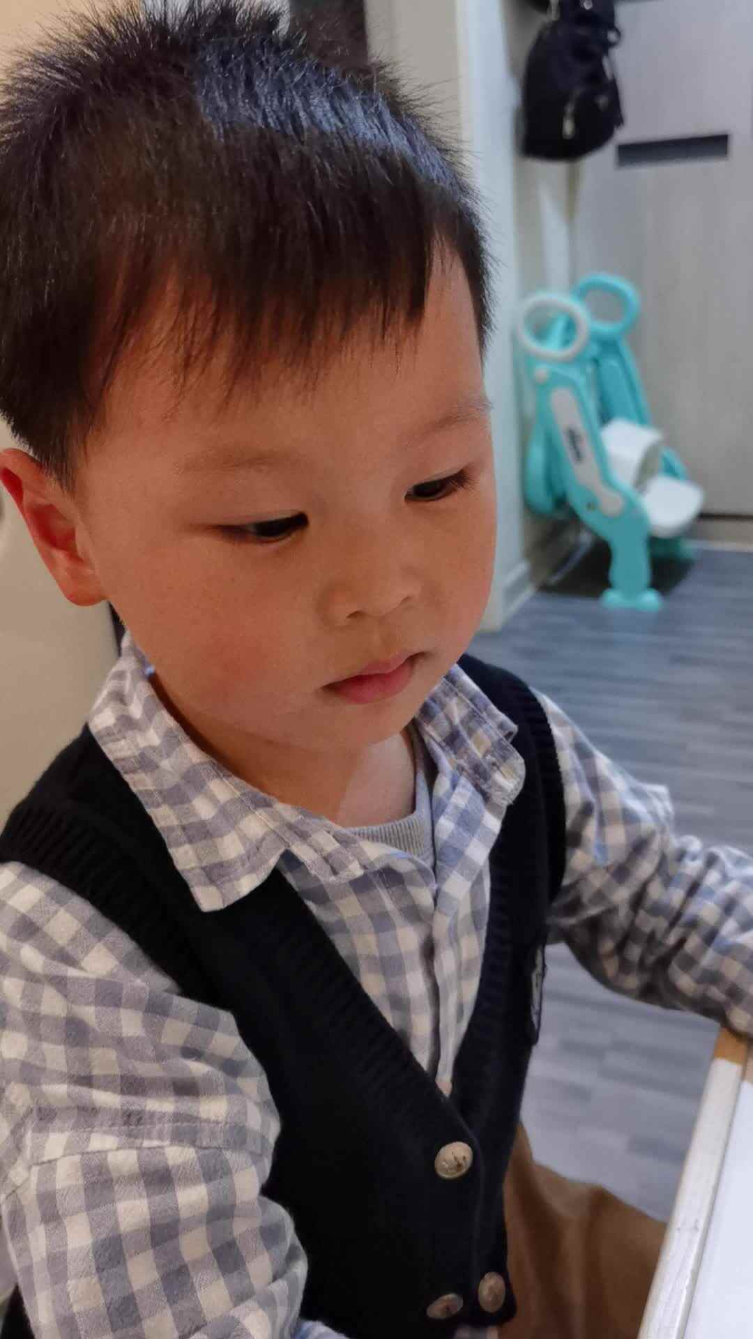 VID_20210524_194256.mp4