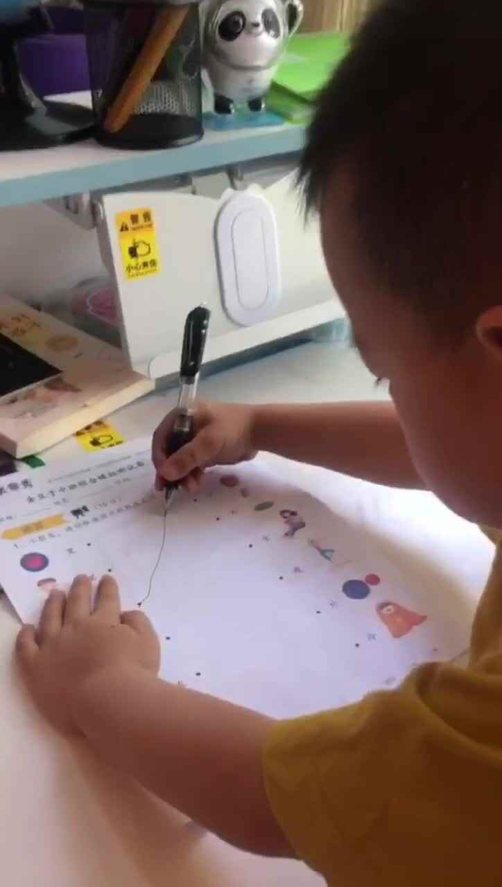 2023级中B班甘新叶20210606综合测试.MOV