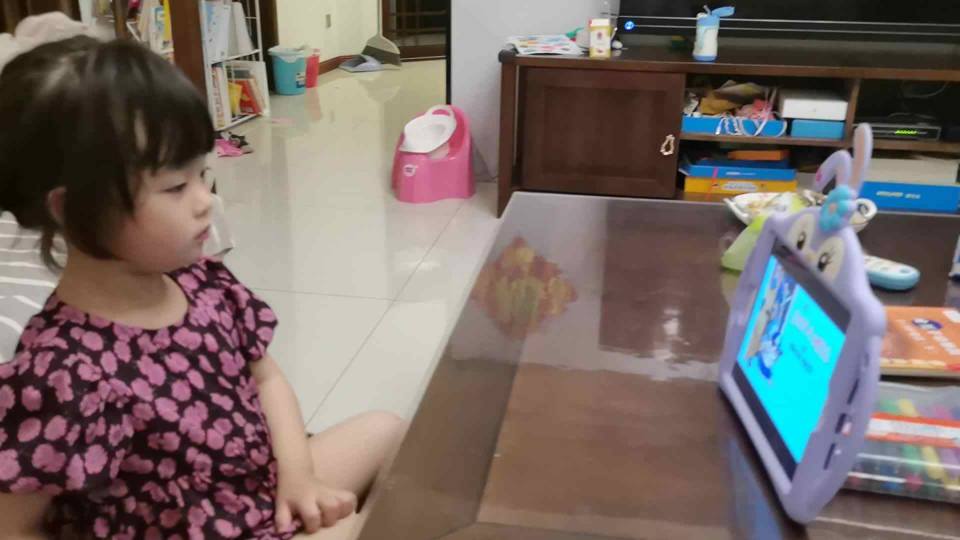 2021.5.29侯奕帆闯关练习英文绘本