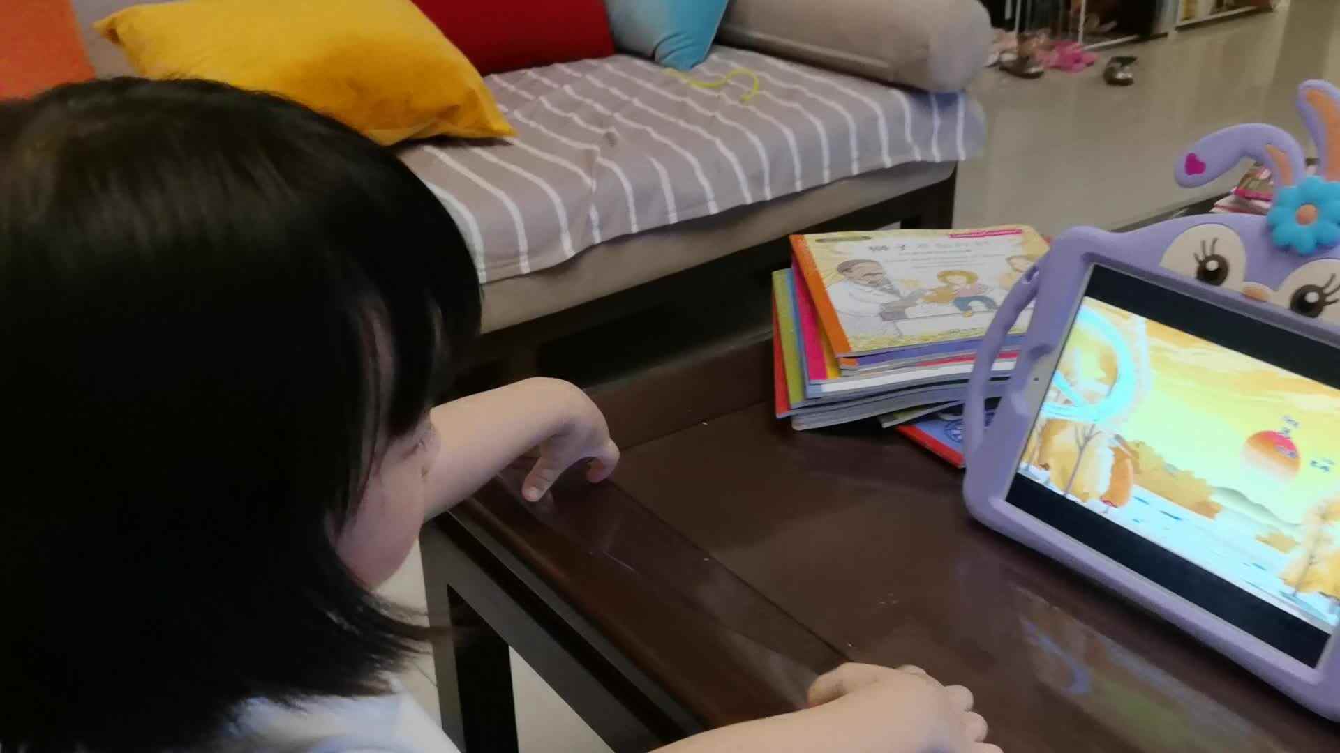 2021.6.2侯奕帆闯关练习观看古诗《风》