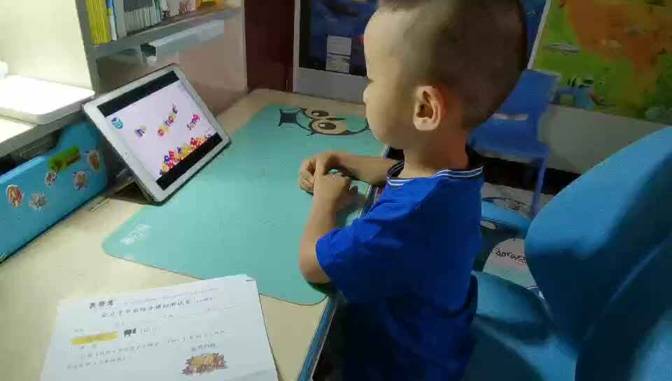 英语跟唱《the alphabet chant字母歌》.mp4