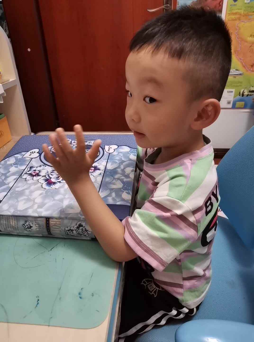 《亲子时光—成长的童年》.mp4