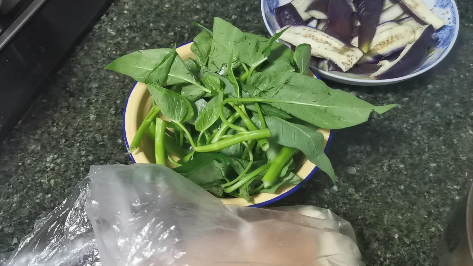 唐御生毕业视频