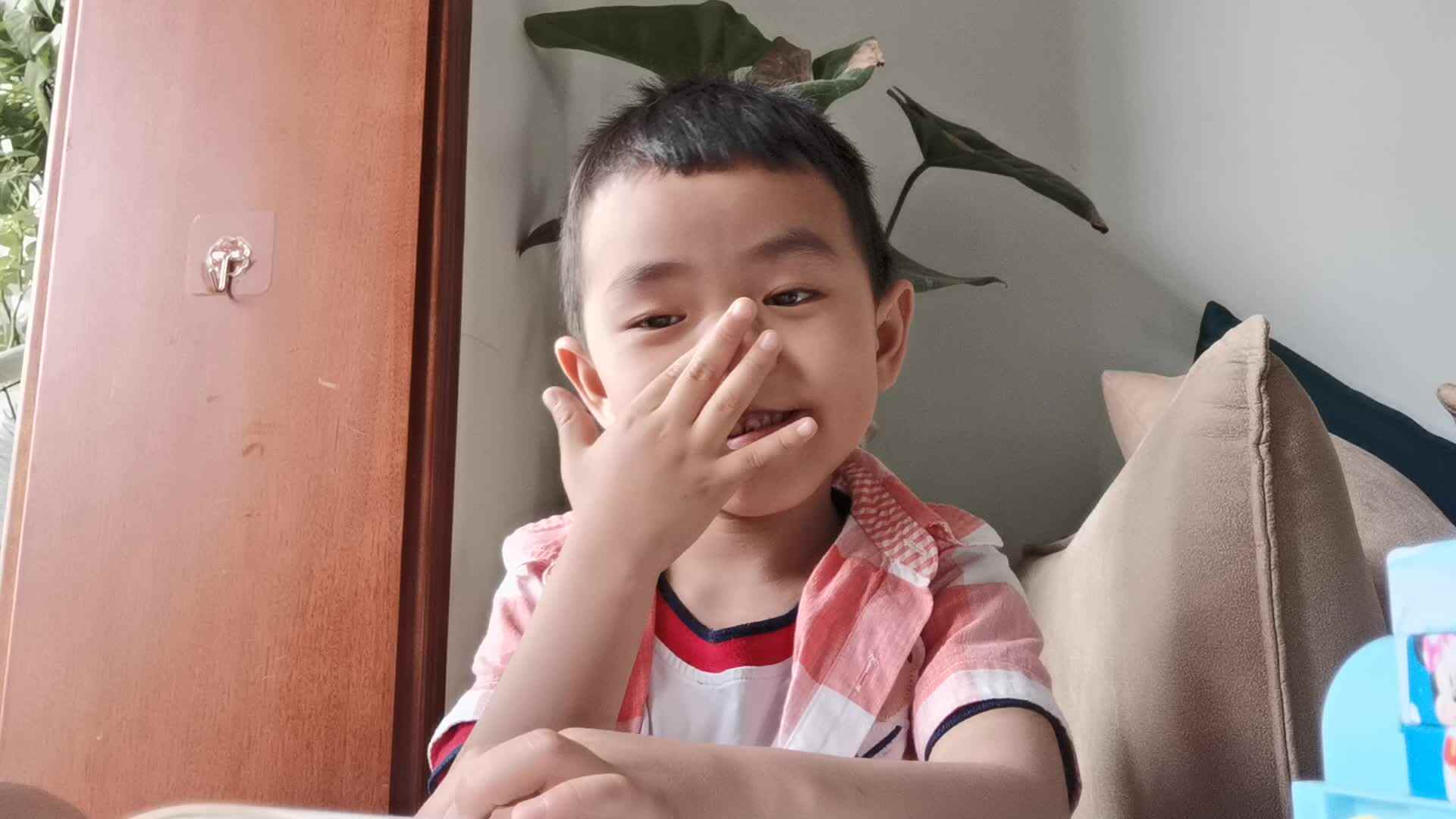 VID_20210605_大C班黄钰轩-综合练习二东