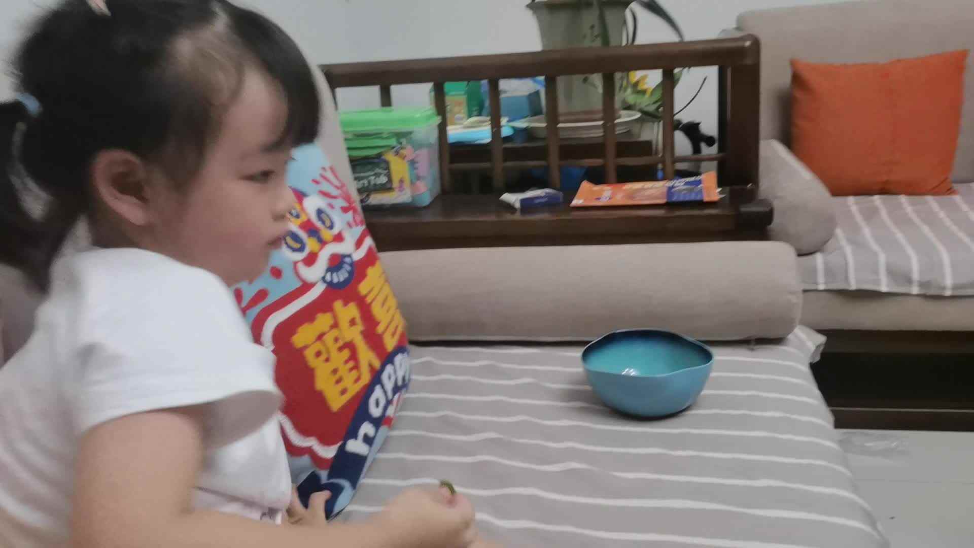 2021.6.8侯奕帆闯关练习观看视频《溺水急救》