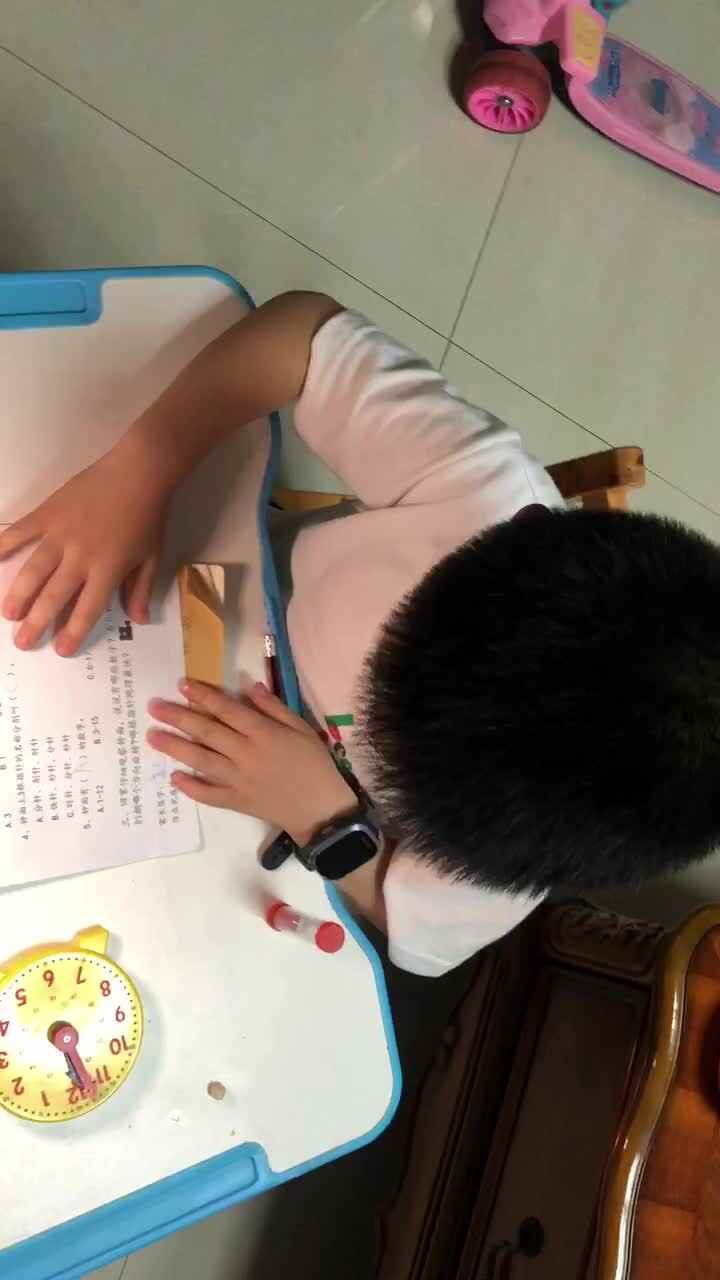 实验学前1班许佑铭20210608家庭闯关练习-认识钟表