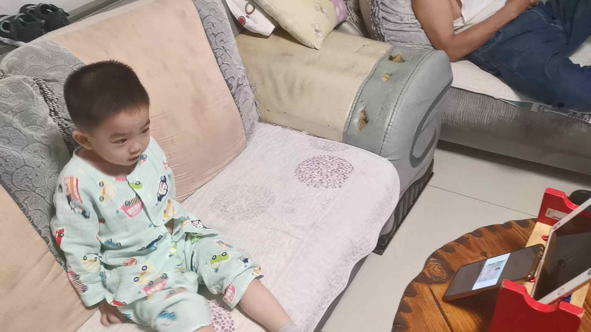 20210609白梓辉学习端午节手势舞.mp4