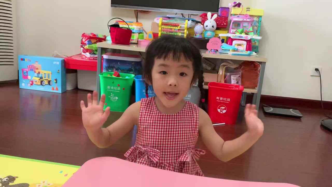 语言：《花儿好看不摘》《孔融让梨》