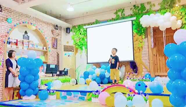 韦骏杰毕业演讲《金色童年》