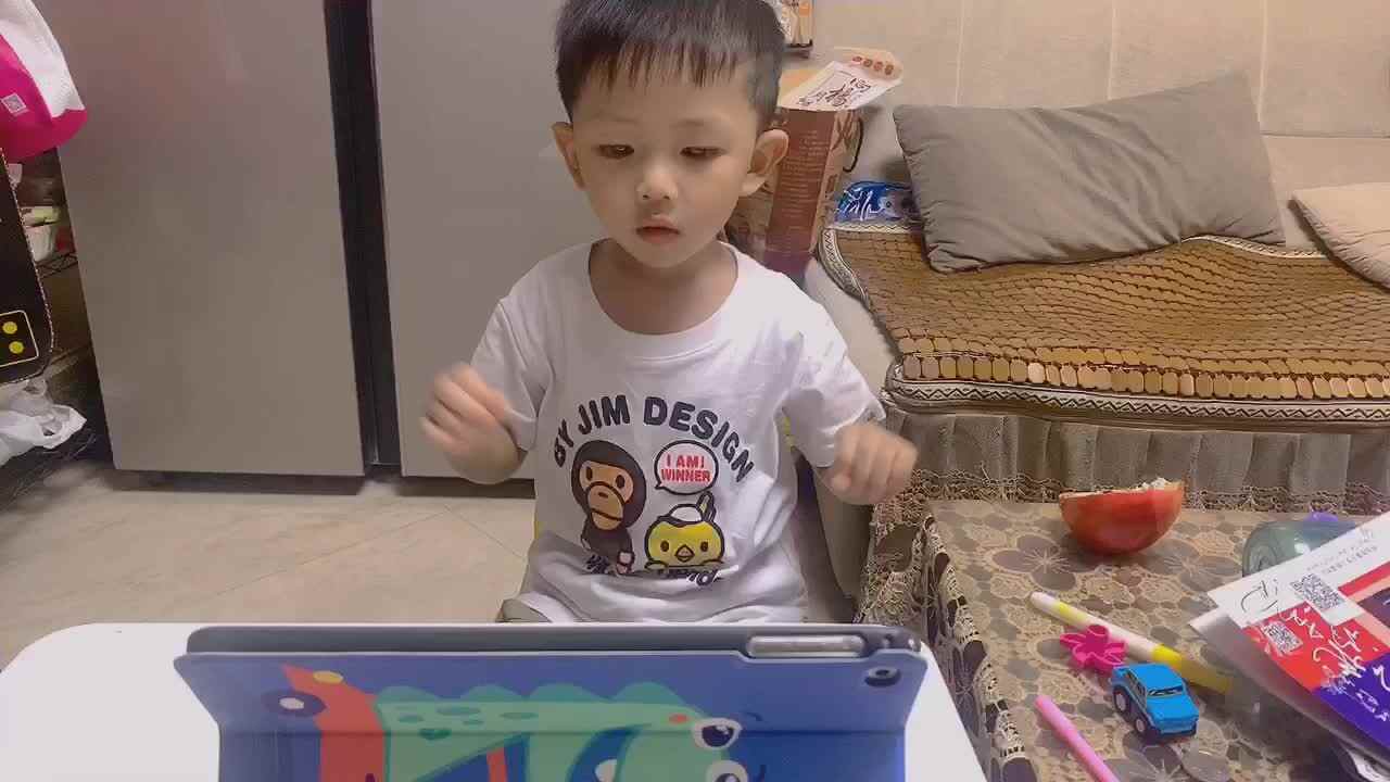 2021.9.9手势舞—《小白兔》