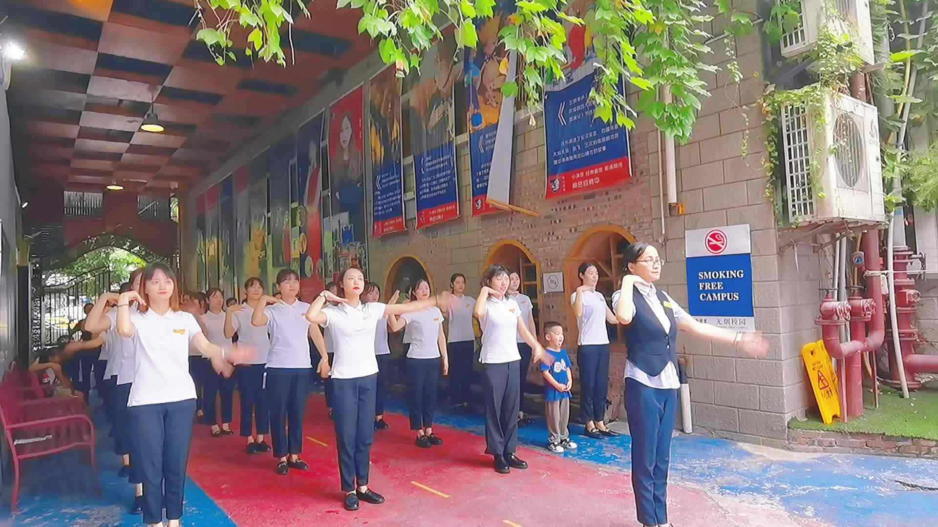 金豆子爱的教育就是充满情怀的坚持